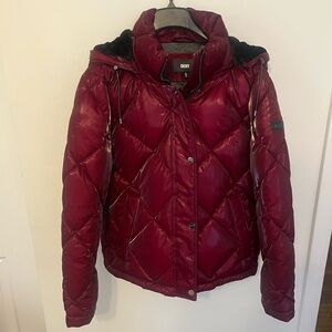 DKNY Women's diamond quilted hooded puffer coat